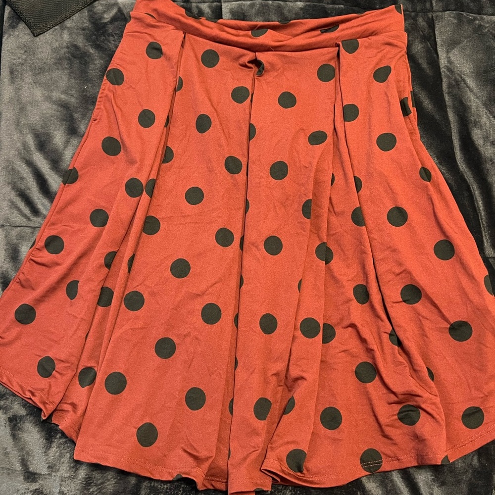 Lula roe mid length skirt with pockets